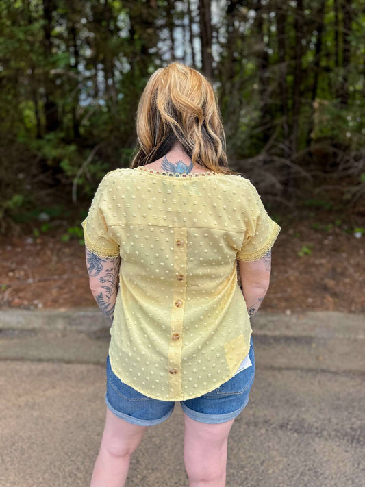 Swiss Dot Scallop Lace Trim Top in Yellow