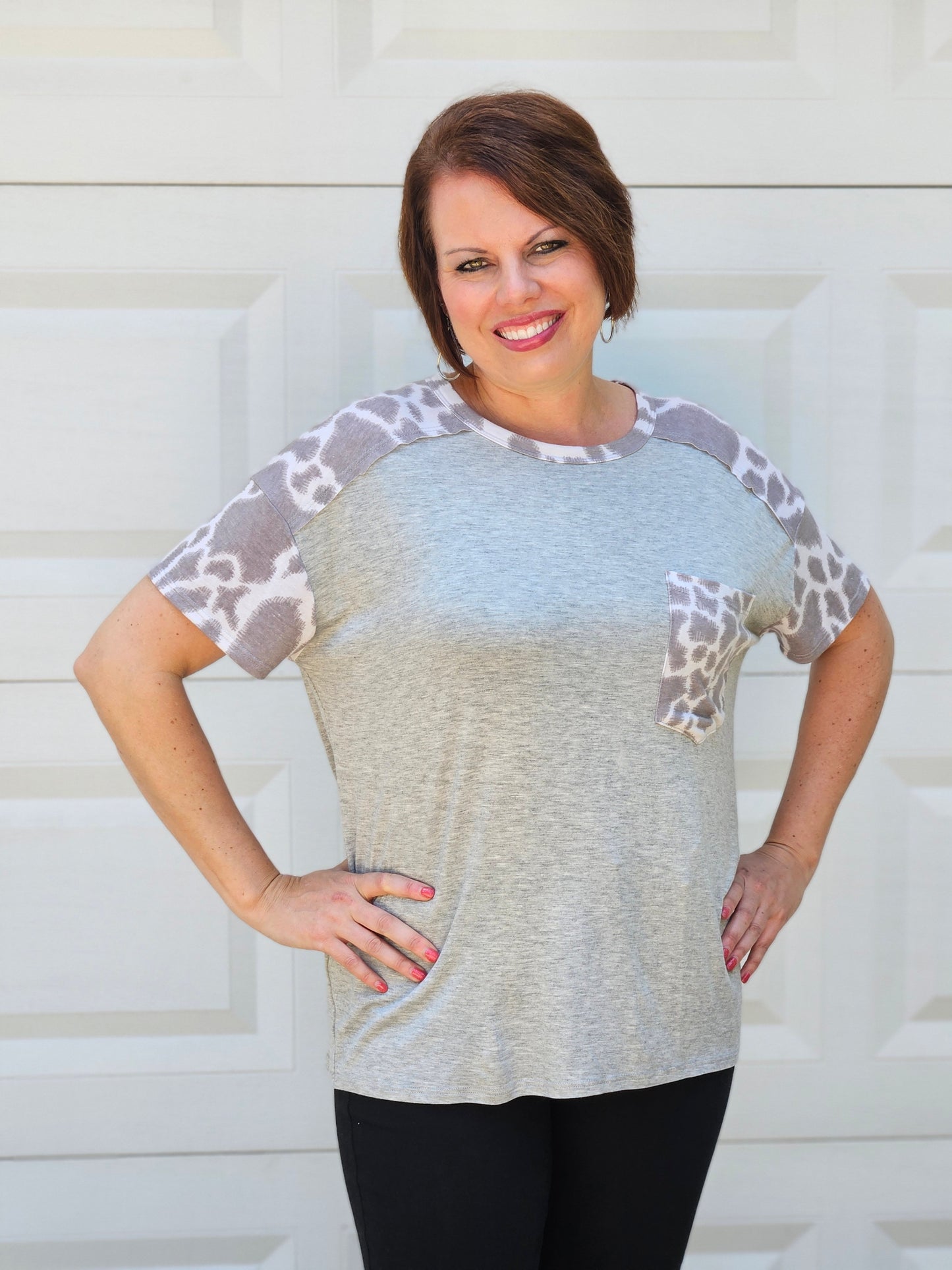 Animal Print Contrast Short Sleeve Top in Grey