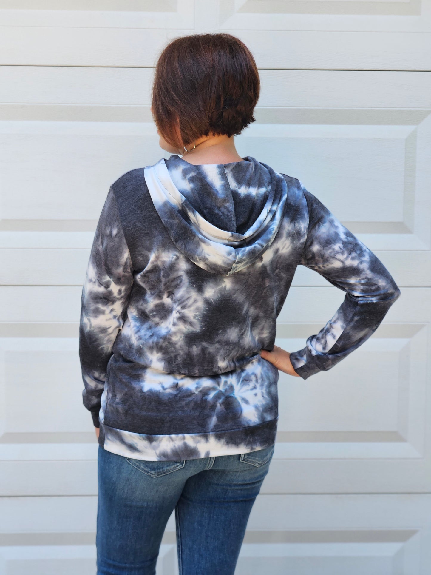 Tie Dye Hoodie in Black