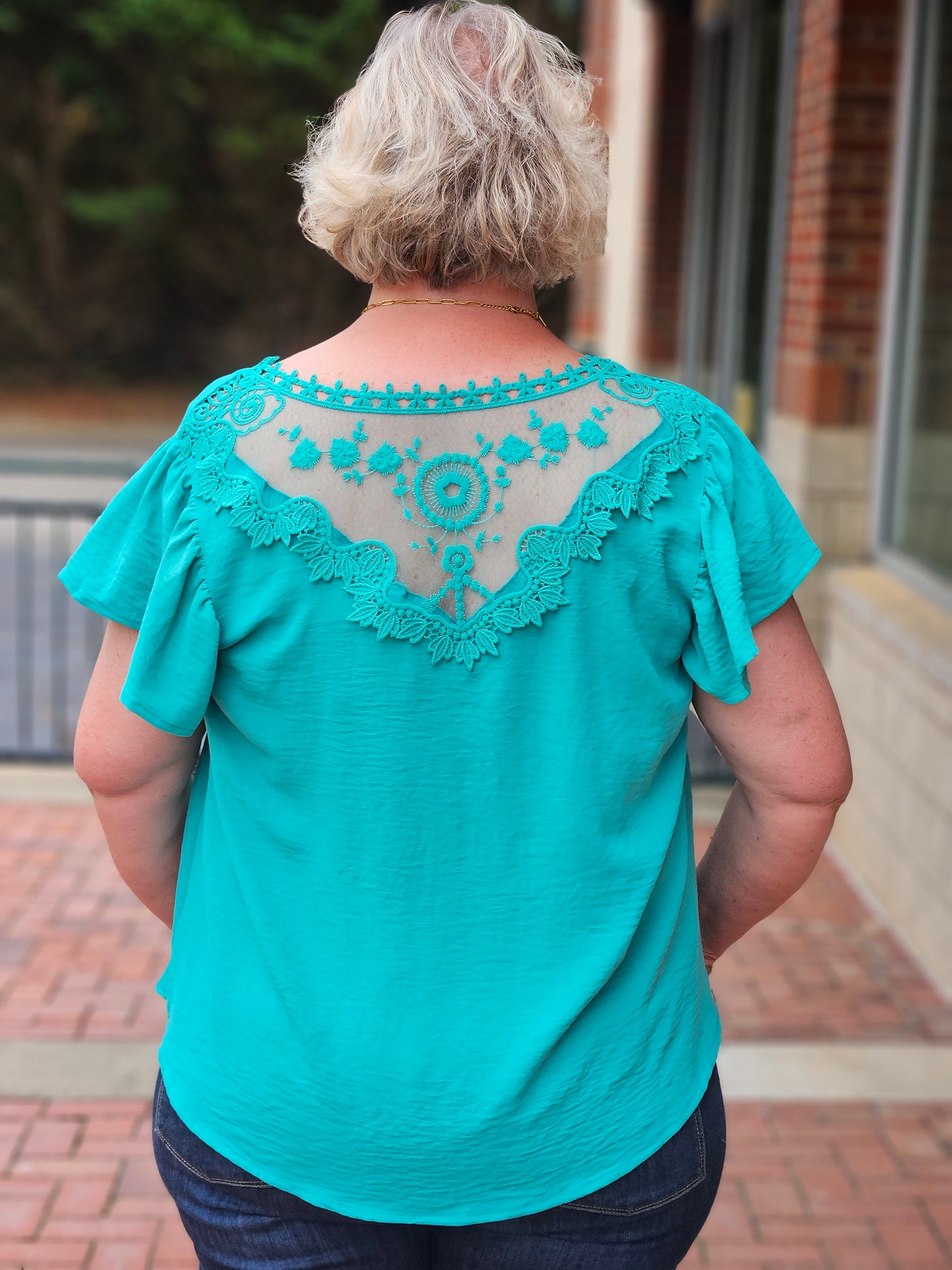 V-Neck Ruffle Sleeved Top in Emerald
