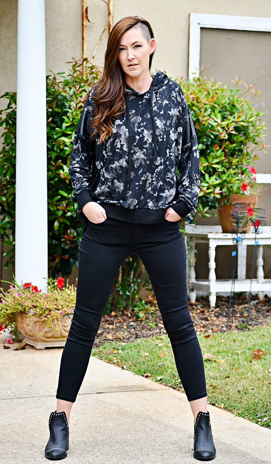 Tie Dye Knit Hoodie in Black Gray