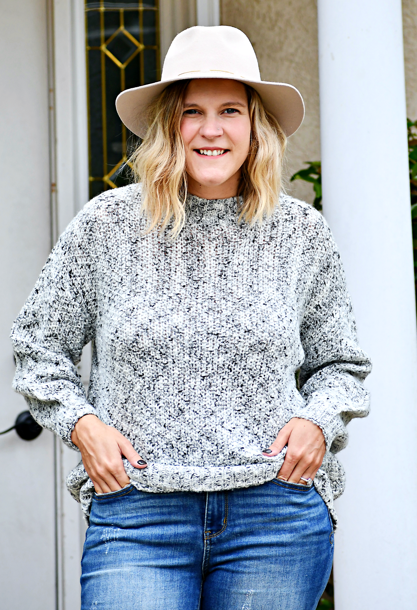 Crew Neck Knit Sweater in Ivory and Black