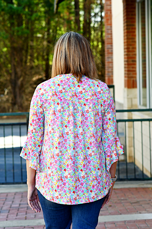 Bell Sleeve Floral Print Top in Lavender