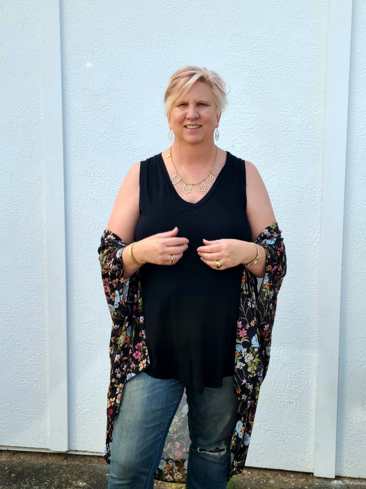 V-Neck Tank Top in Black