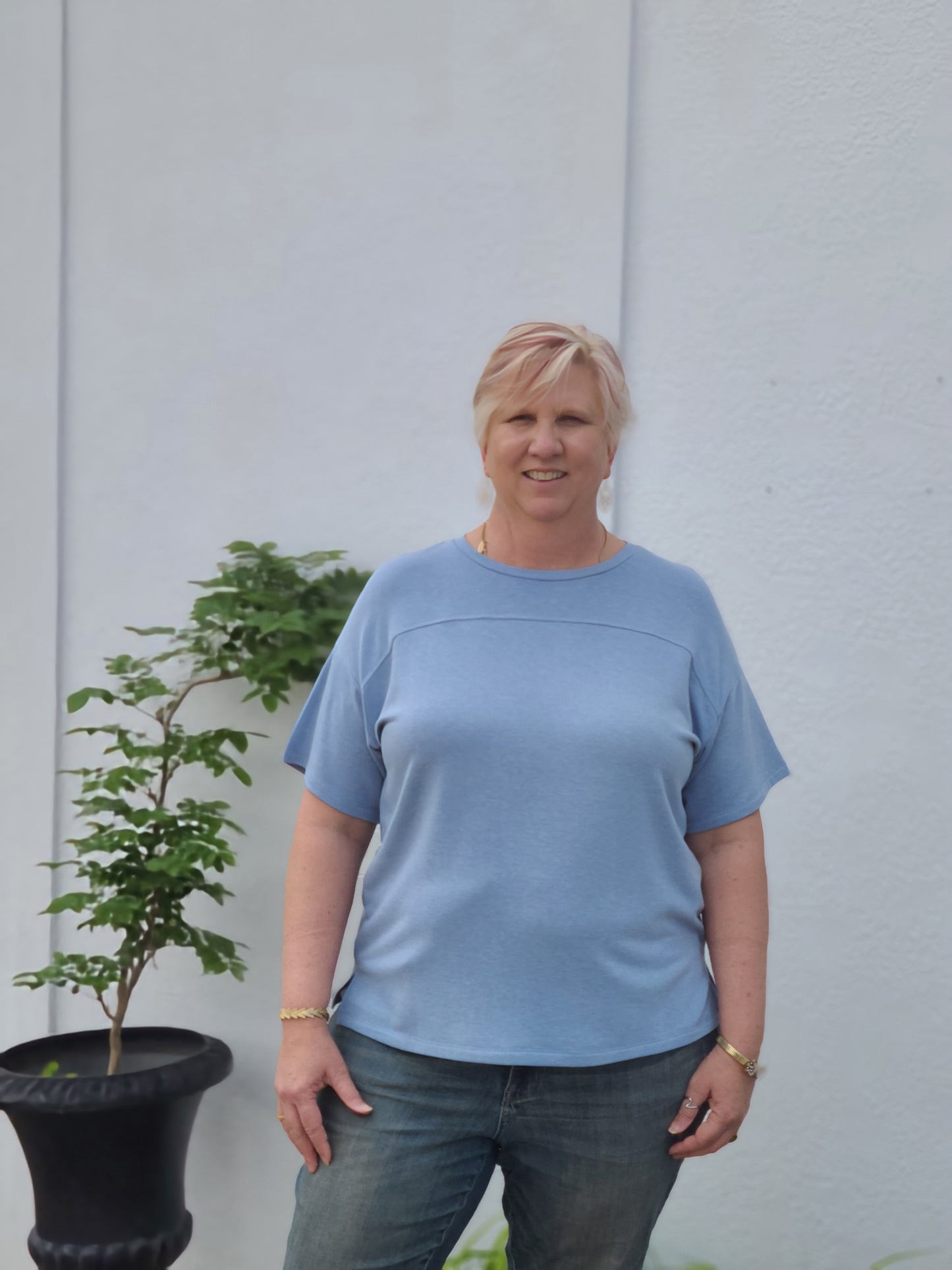 Round Neck Short Sleeve Top in Blue