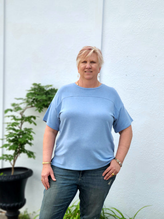 Round Neck Short Sleeve Top in Blue