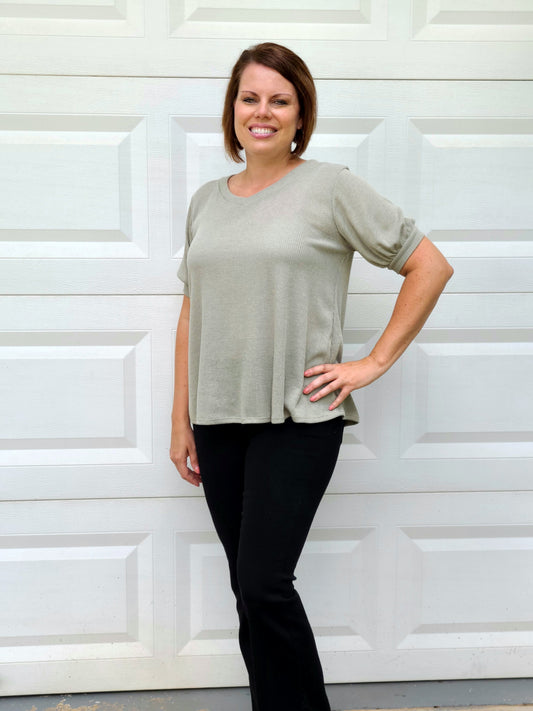 Puff Sleeve Ribbed Top in Green