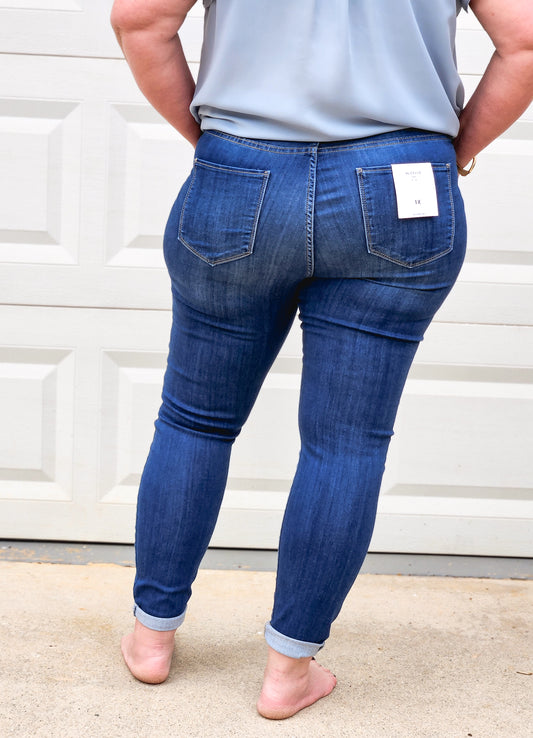 Mid Rise Pull On Crop Skinny Jeans with Rolled Hem in Dark Denim