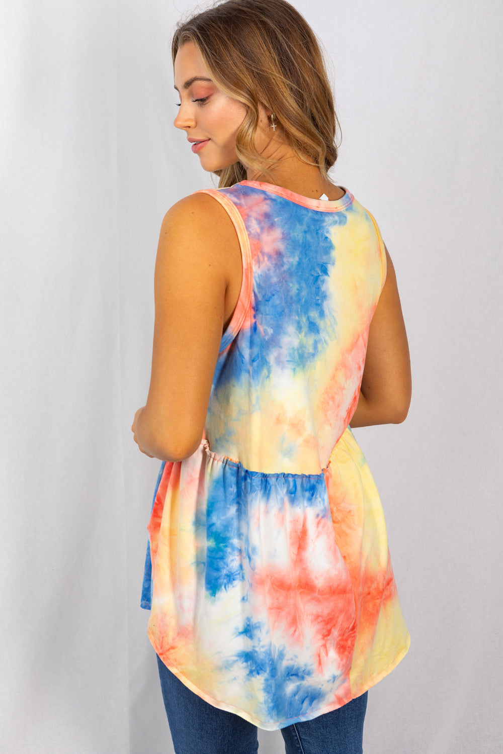 Sleeveless Tie Dye Knit Top in Coral
