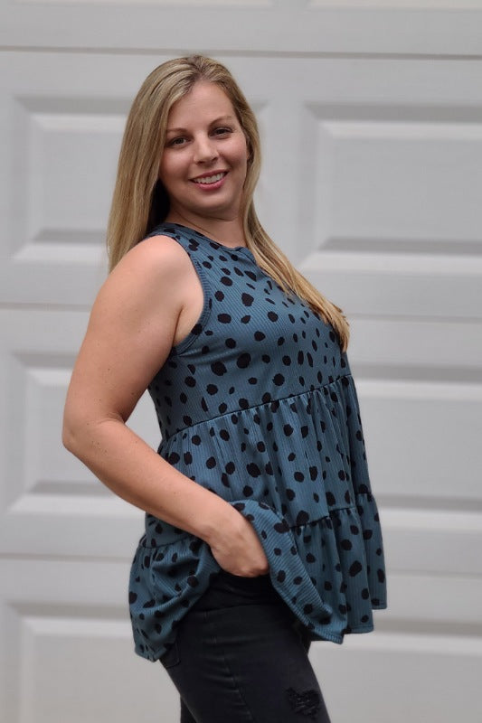 Sleeveless Notch Neck Animal Print Ribbed Tiered Ruffle Top in Hunter Green