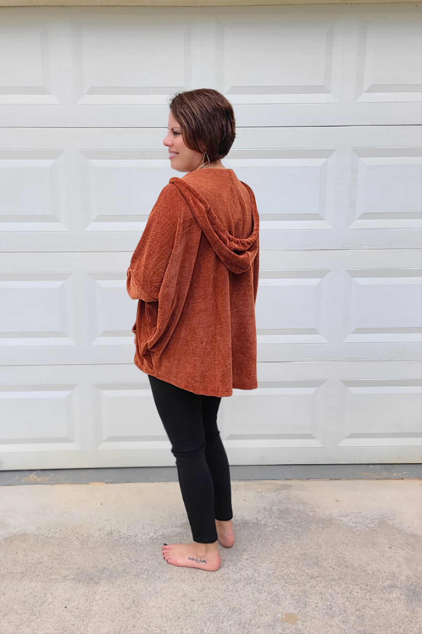 Long Sleeve Chenille Knit Hoodie in Rust