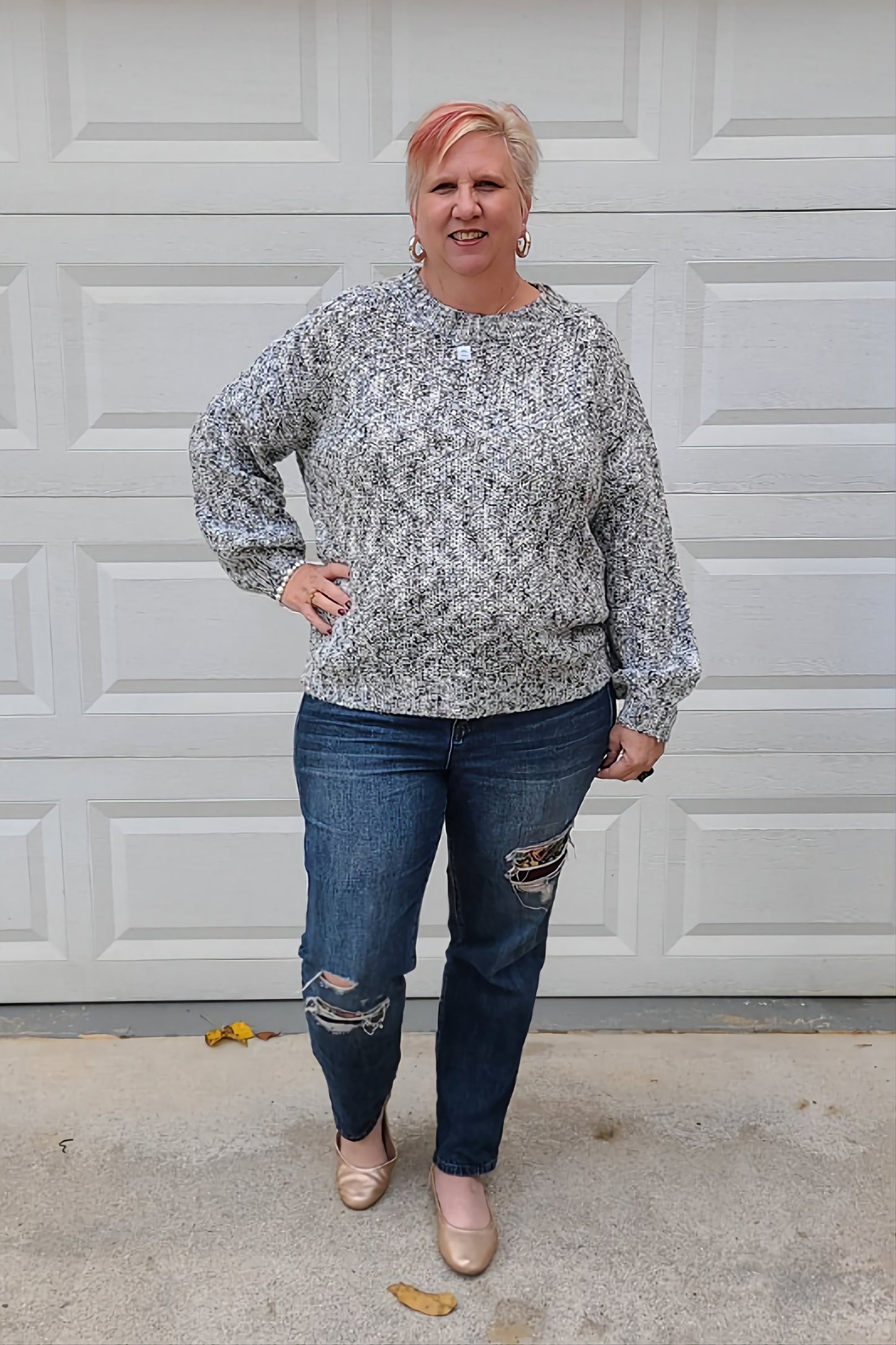 Crew Neck Knit Sweater in Ivory and Black
