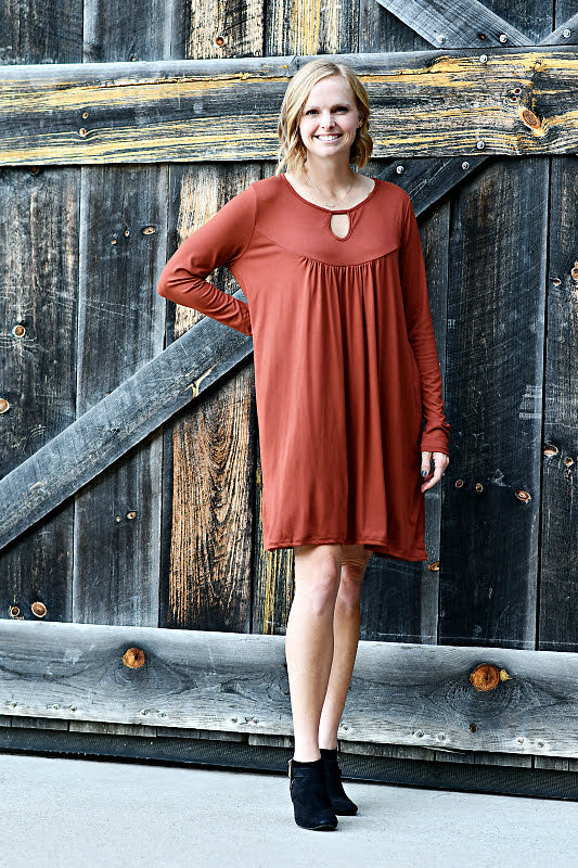 Long Sleeve Keyhole Knit Dress in Cognac
