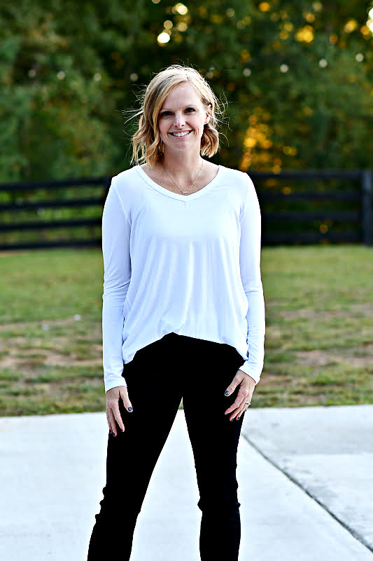 V-Neck Basic Long Sleeve Knit Top in White