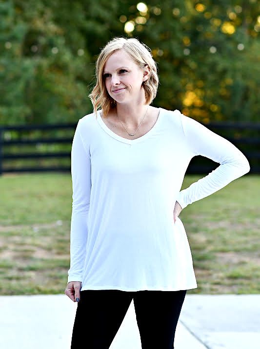 V-Neck Basic Long Sleeve Knit Top in White