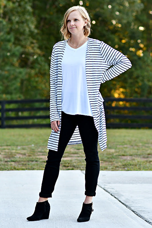 Lightweight Striped Open Knit Long Sleeve Cardigan in Navy/White