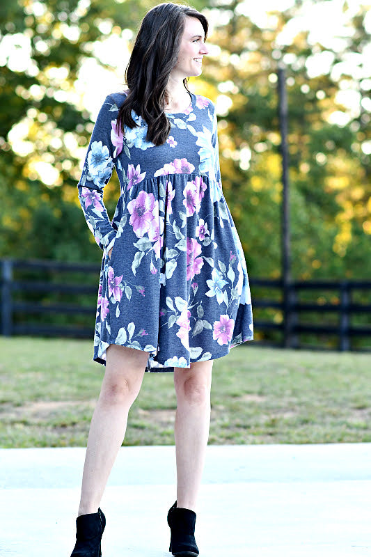 Floral Print Long Sleeve Knit Dress in Charcoal