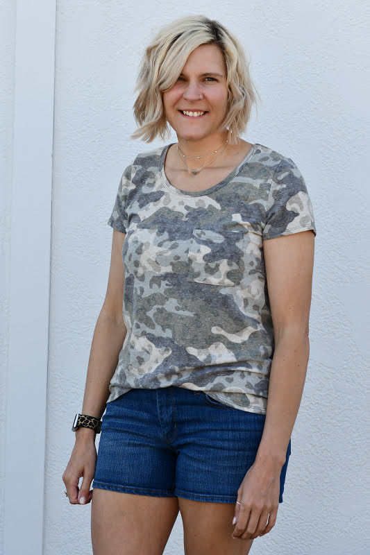 Camo Print Pocket Tee Top in Olive
