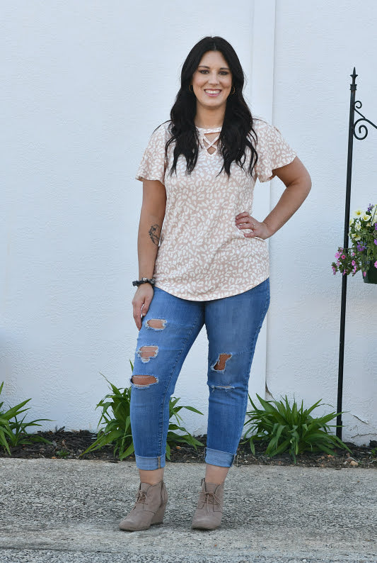 Flutter Sleeve Criss Cross Leopard Top in Peach
