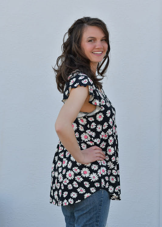 Daisy Floral Ruffle Sleeve Babydoll Top in Black & Pink