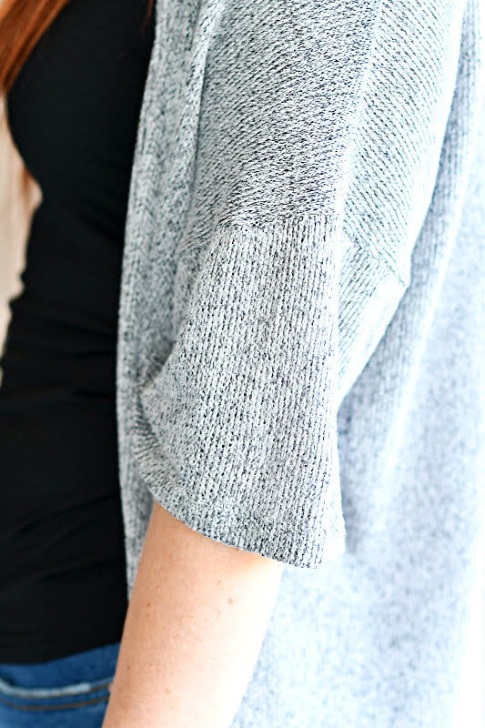 Short Sleeve Knit Kimono Cardigan in Navy