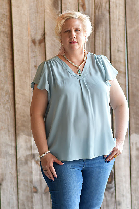 Short Butterfly Sleeve Woven Top in Dusty Blue