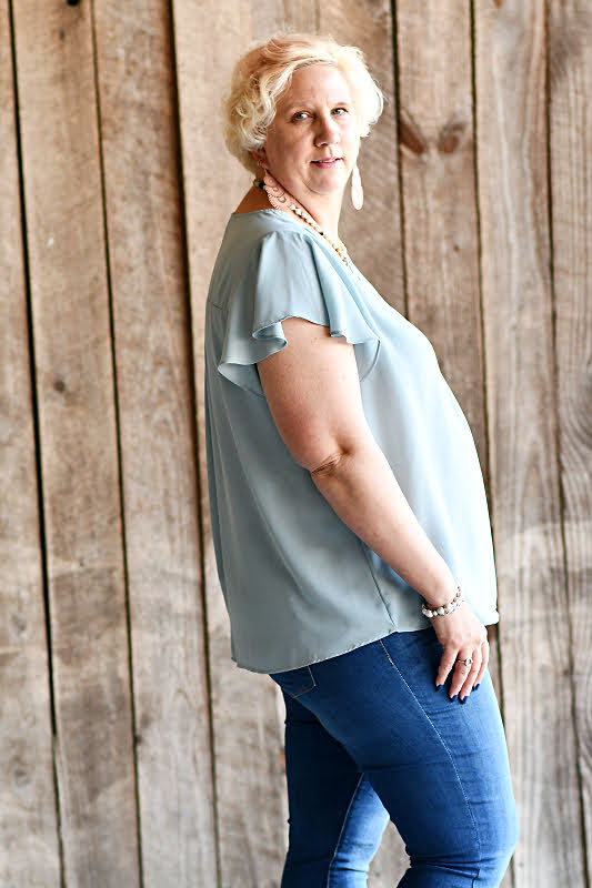 Short Butterfly Sleeve Woven Top in Dusty Blue