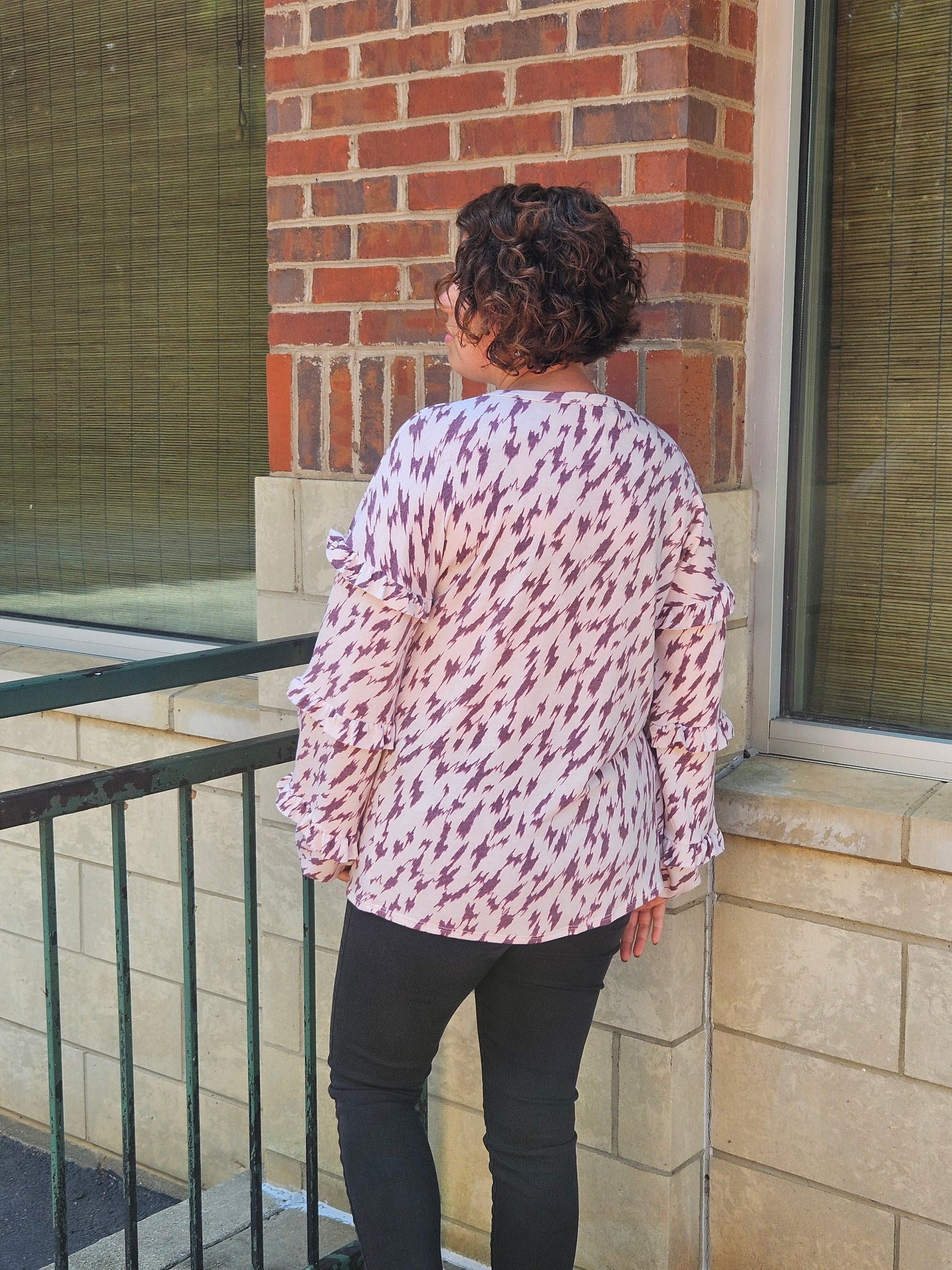 Long Puff Sleeved Multi-Print Top in Taupe/Burgundy