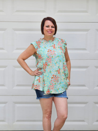Floral Keyhole Ruffle Sleeve Top in Mint