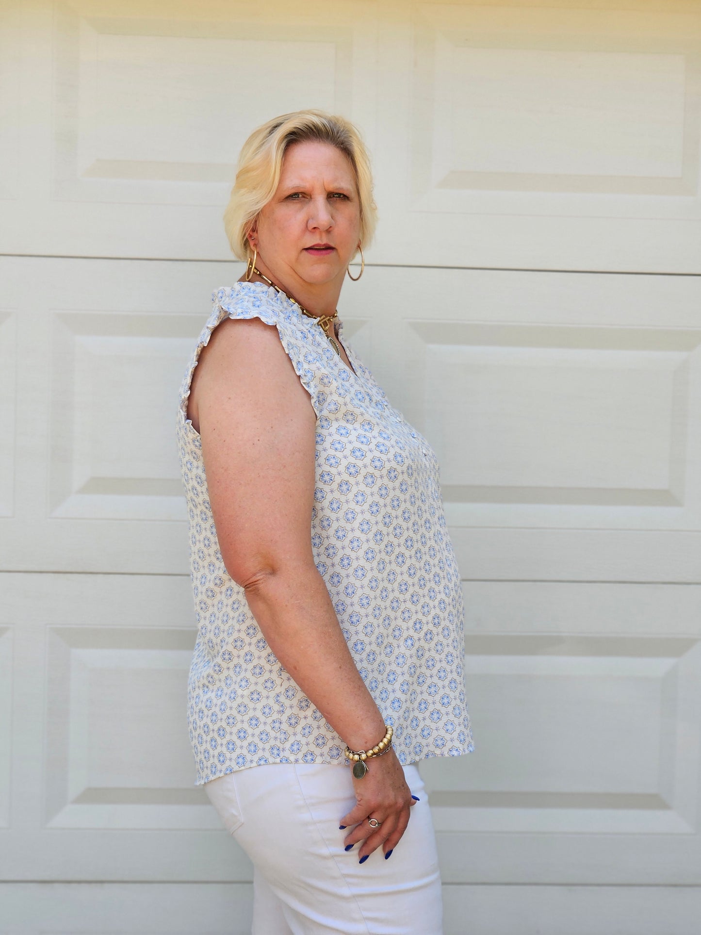 Tile Print Floral Sleeveless Woven Top in Blue