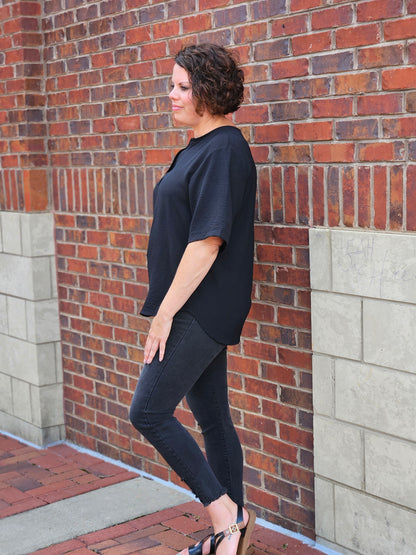 Half Sleeve Flowy Top in Black