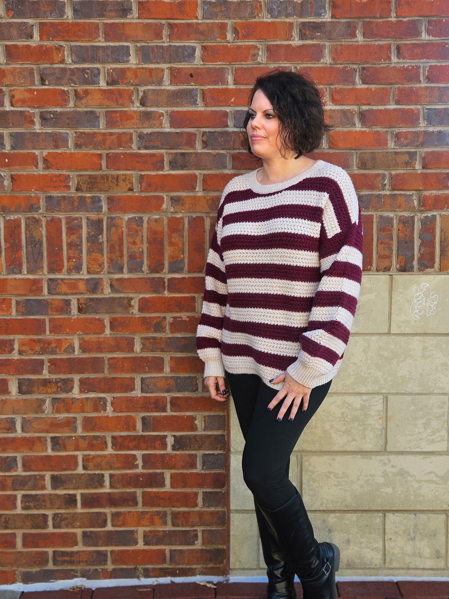 Striped Long Sleeve Pullover Knit Sweater in Burgundy