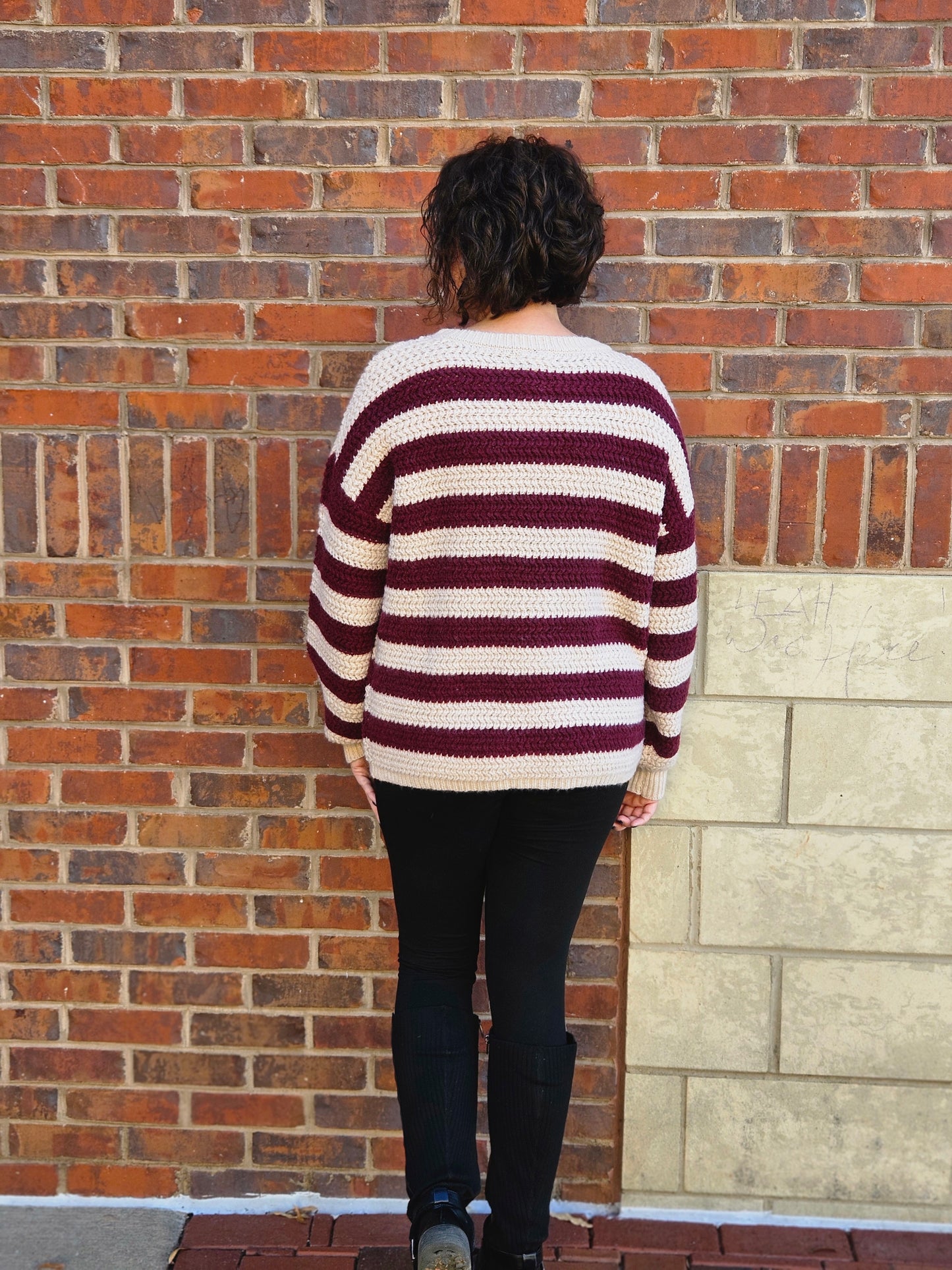 Striped Long Sleeve Pullover Knit Sweater in Burgundy