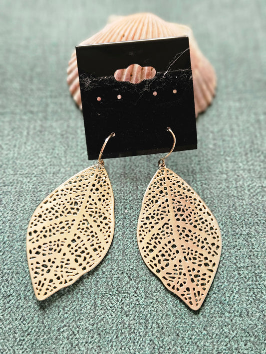 Leaf Earrings in Gold