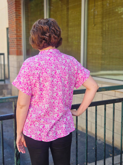Ditsy Floral Print Top in Magenta