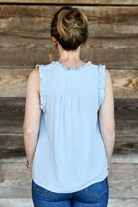 Smock Yoke Split Neck Sleeveless Top in Chambray