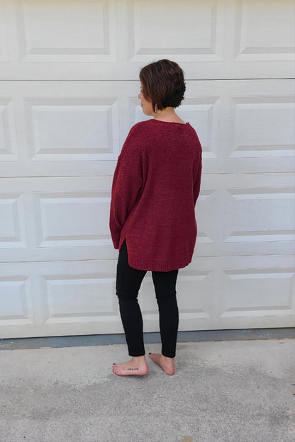 Long Sleeve Boucle Knit Sweater in Burgundy