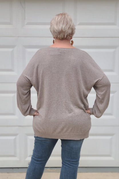 Pullover Lightweight Sweater in Cocoa
