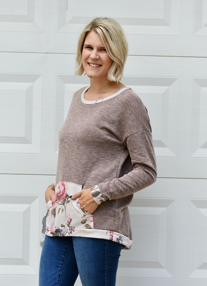 Ribbed Floral Long Sleeve Top in Mocha