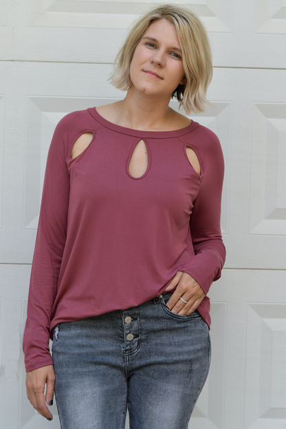 Keyhole Detail Silhouette Long Sleeve Top in Red Brown
