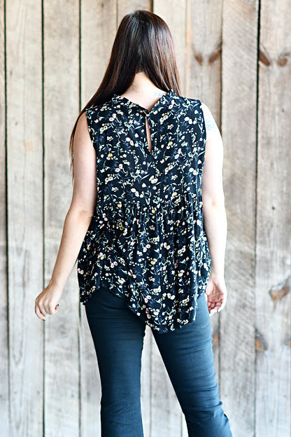 Sleeveless Floral Babydoll Top in Black